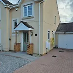 Family Getaway - 4-Bed In Swansea